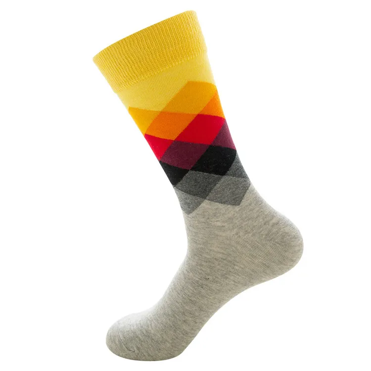 Xianghui Wholesale Custom Pattern Jacquard Tube Happy Combed Cotton Crew Socks