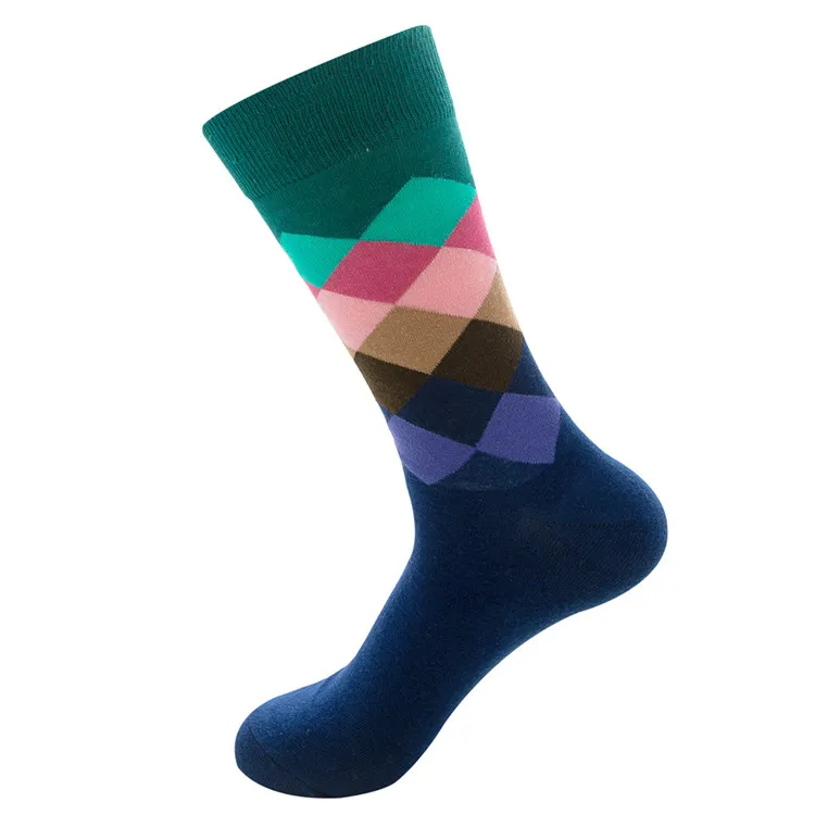 Xianghui Wholesale Custom Pattern Jacquard Tube Happy Combed Cotton Crew Socks
