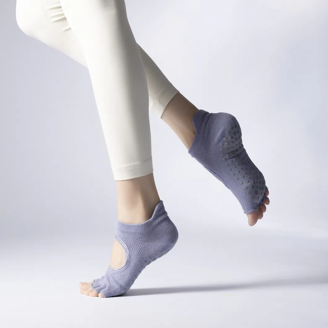 Xianghui High Quality Summer Pilates Non-Slip Professional Women's Five-Finger Sports Toe Parting Yoga Socks