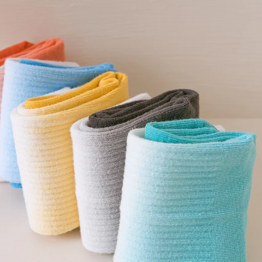Xianghui Colorful Women Exercise Yoga Sports Long Anti Slip Cotton Pilates Crew Socks