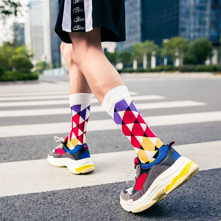 Xianghui Fashion Crazy Athletics Over The Calf Mens Sports Socks