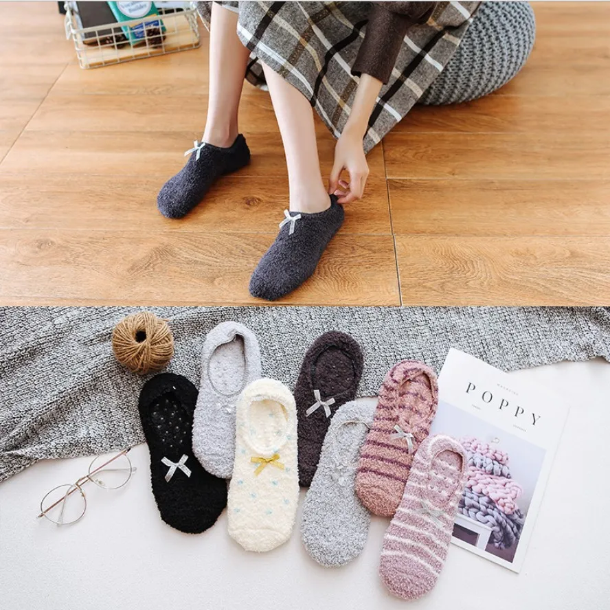 Xianghui Non-Slip Floor Warm Adult Plus Fleece Thickened Indoor Yoga Carpet Early Education Shoes and Socks