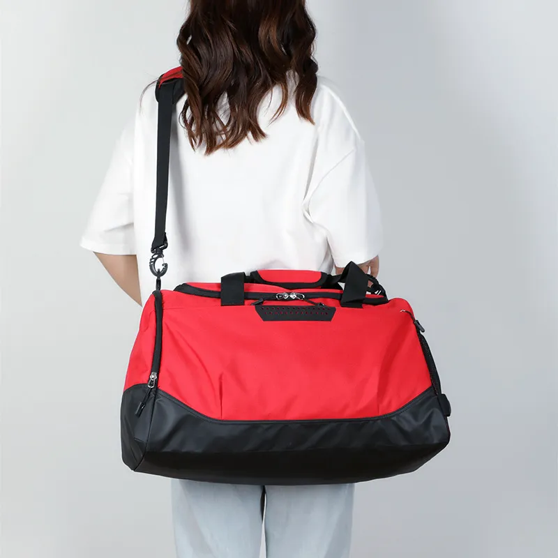 Xianghui Lightweight Good Quality Waterproof Gym Bag Sports Bags Customize Logo