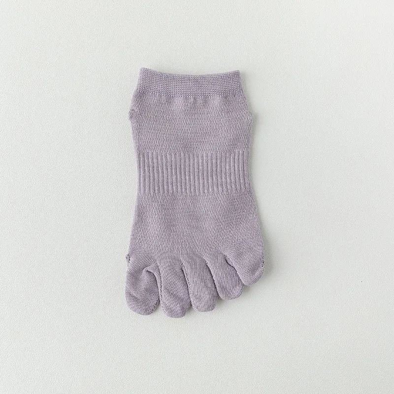 Xianghui Wholesale Pilates Cotton Solid Color Sport Ankle Socks High Elastic Non-Slip Toe Socks