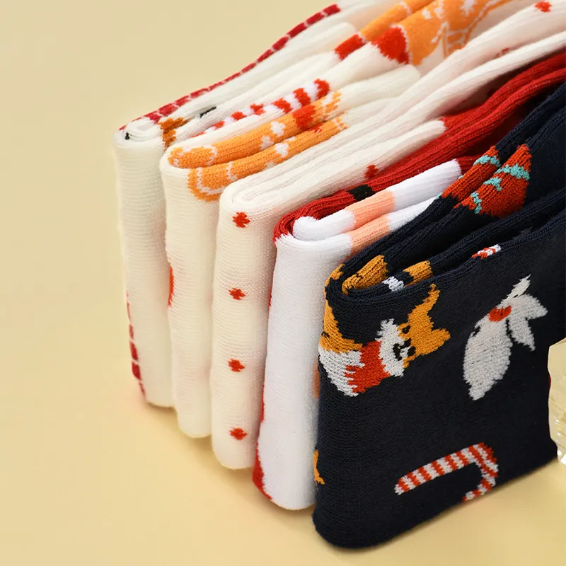Xianghui Wholesale Cute Cartoon Elk Crew Socks Christmas Ladies Socks