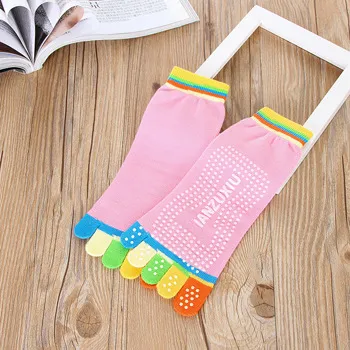 Xianghui Cotton Wholesale Grip Colorful Sport Toe Yoga Sock for Women