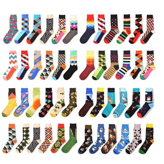 Xianghui Wholesale Custom Pattern Jacquard Tube Happy Combed Cotton Crew Socks