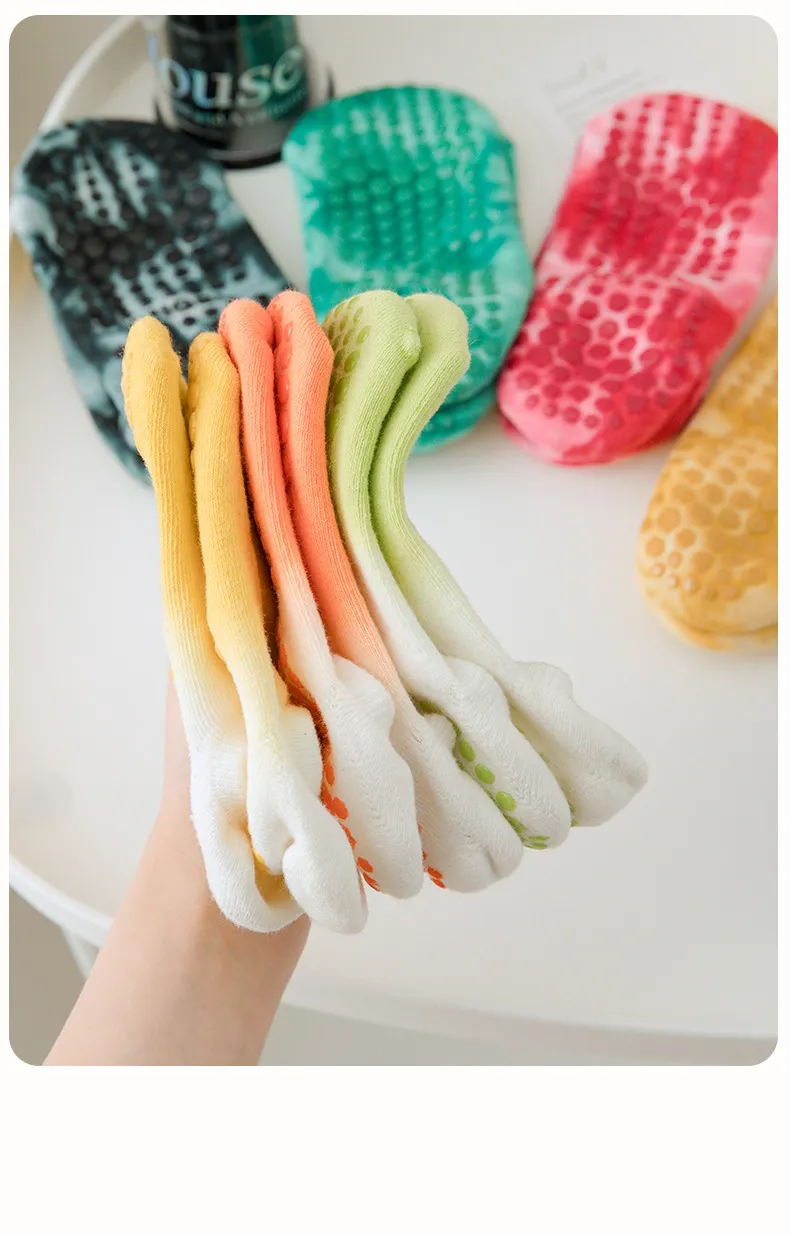 Xianghui Pilates Tie-Dye Color Low Cut Anti-Slip Sport Yoga Socks with Terry