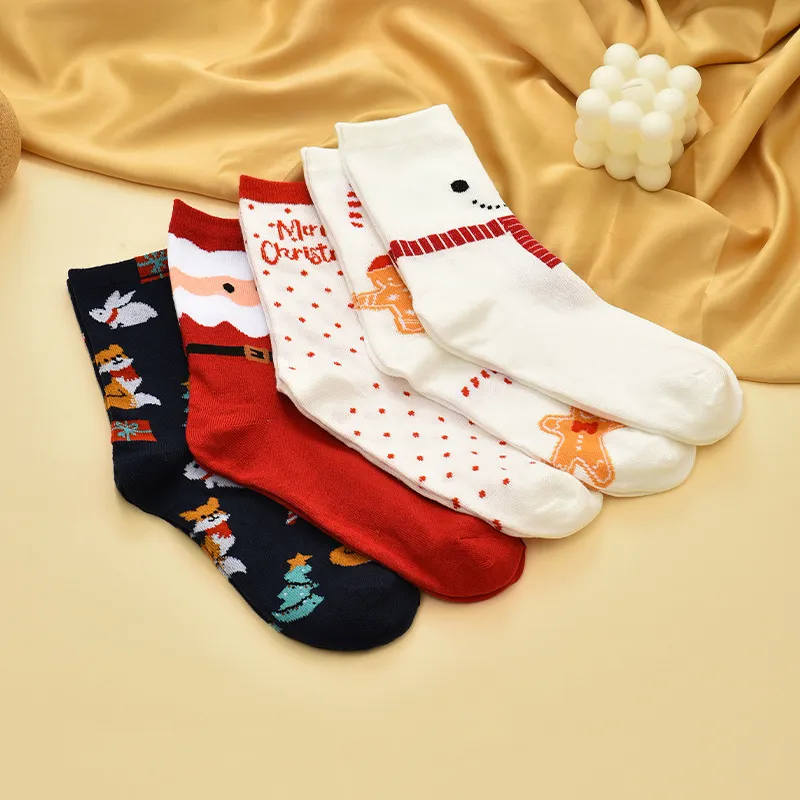 Xianghui Wholesale Cute Cartoon Elk Crew Socks Christmas Ladies Socks