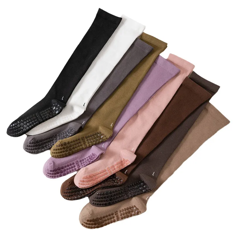 Xianghui Sports Customized Training Cotton Legging Knee Non-Slip Knitting Wholesale Yoga Women Stocking Socks