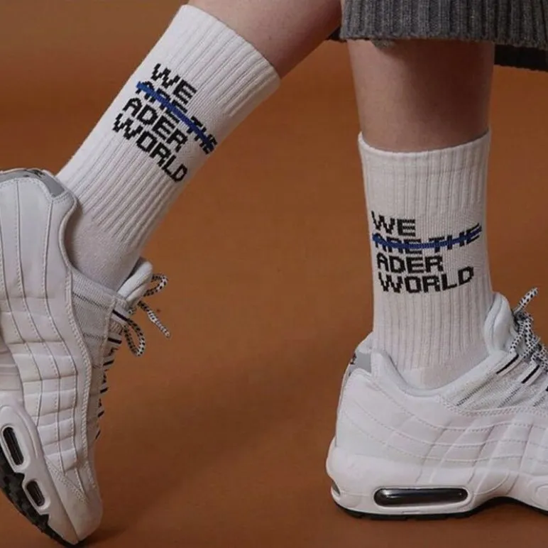 Xianghui New Wholesale 100% Cotton White Crew Custom Logo Socks
