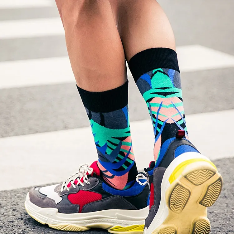 Xianghui Fashion Crazy Athletics Over The Calf Mens Sports Socks