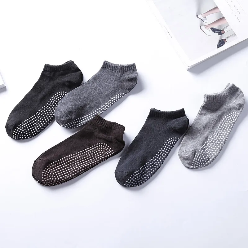 Xianghui Polyester Cotton Non-Slip Sports Yoga Low Cut Socks for Men