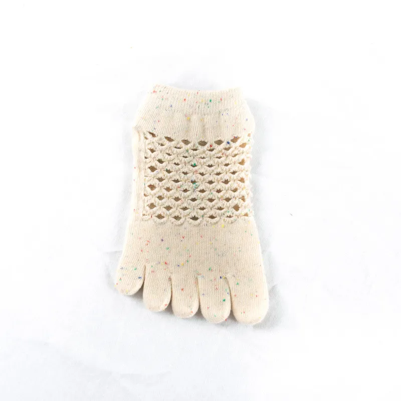Xianghui Instep Breathable Mesh Toe Wholesale Anti Slip Sports Yoga Socks in Summer Spring