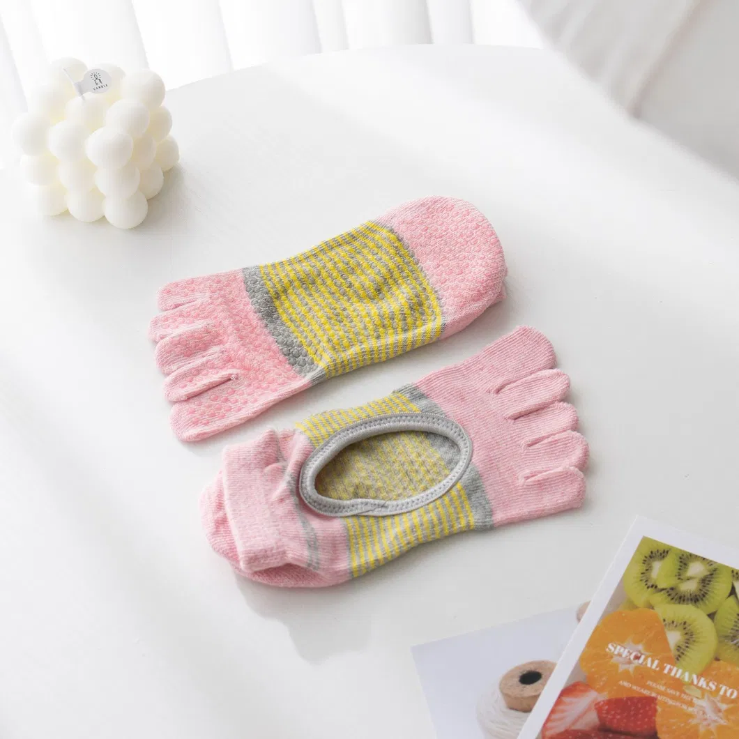 Xianghui Fashionable Backless Five Toe Yoga Professional Non-Slip Sports Socks