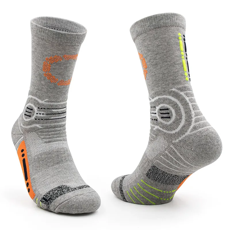 Xianghui Fashion Crew Breathable Thick Terry Basketball High Quality Men Sport Socks