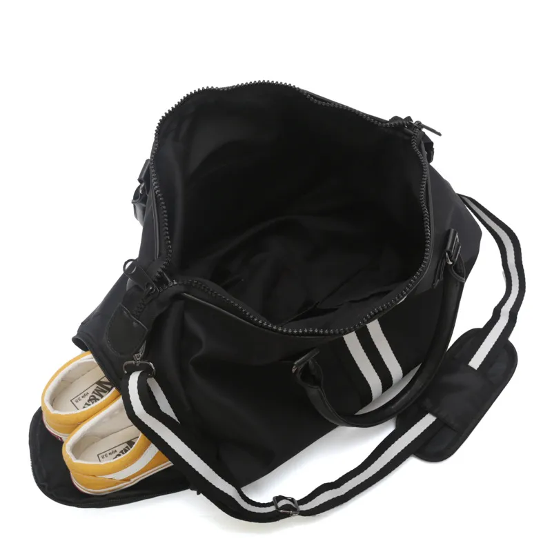 Xianghui PU Foreskin Fitness Portable Sports Luggage Leather Fitness Bag