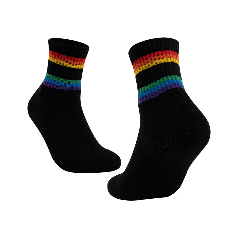 Xianghui Breathable Fashion Colorful Stripe Custom Logo Sport Socks for Adult