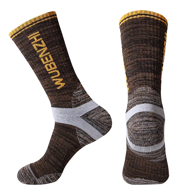 Xianghui Can Custom Logo Personality Funny Cartoon Sports Men Socks