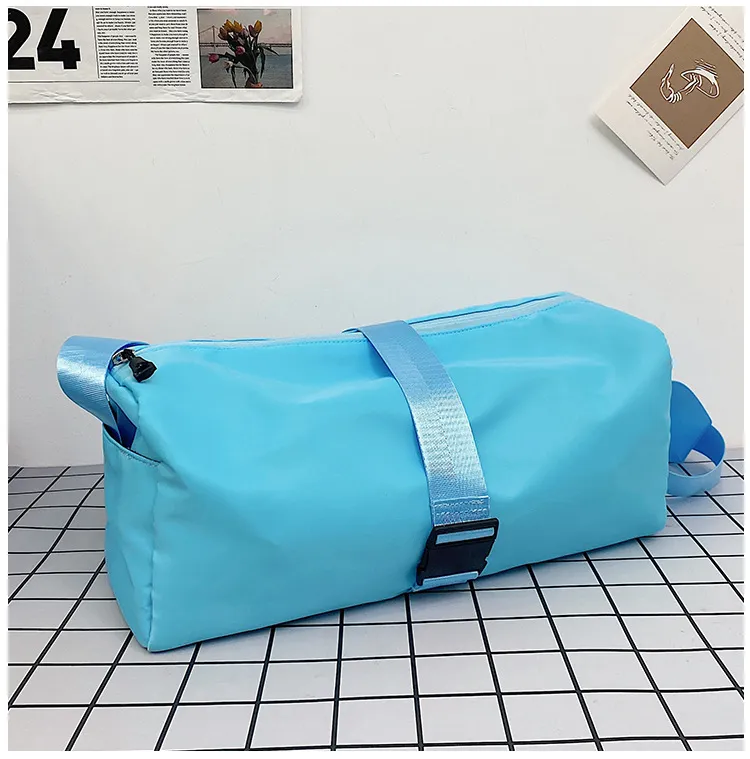 Xianghui New Simple Candy Color Fashion Sports Fitness Bag Leisure Messenger Bag