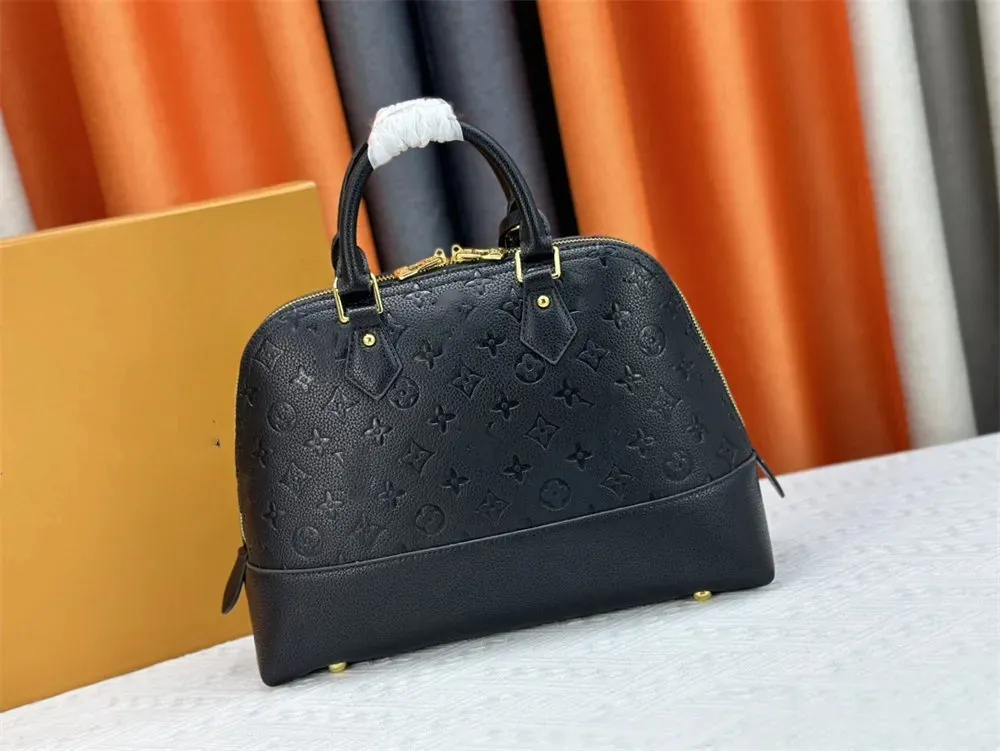 Xianghui Fashion Designer Women′ S Handbag Shoulder Crossbody Hand Bag Shell Bag