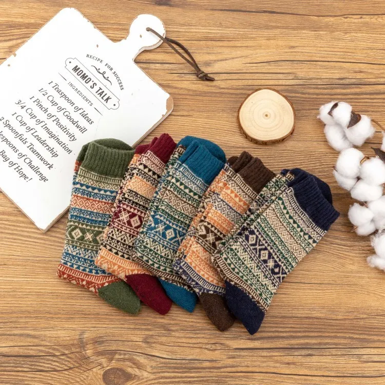 Xianghui Wholesale Vintage Thickened Rabbit Wool Ethnic Plaid MID-Tube Socks
