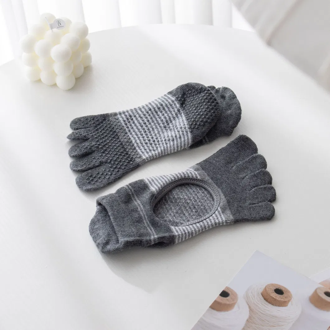 Xianghui Fashionable Backless Five Toe Yoga Professional Non-Slip Sports Socks