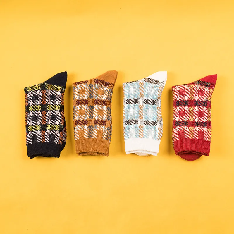 Xianghui High Quality Fashion Warm Men Crew Custom Logo Women Dress Socks