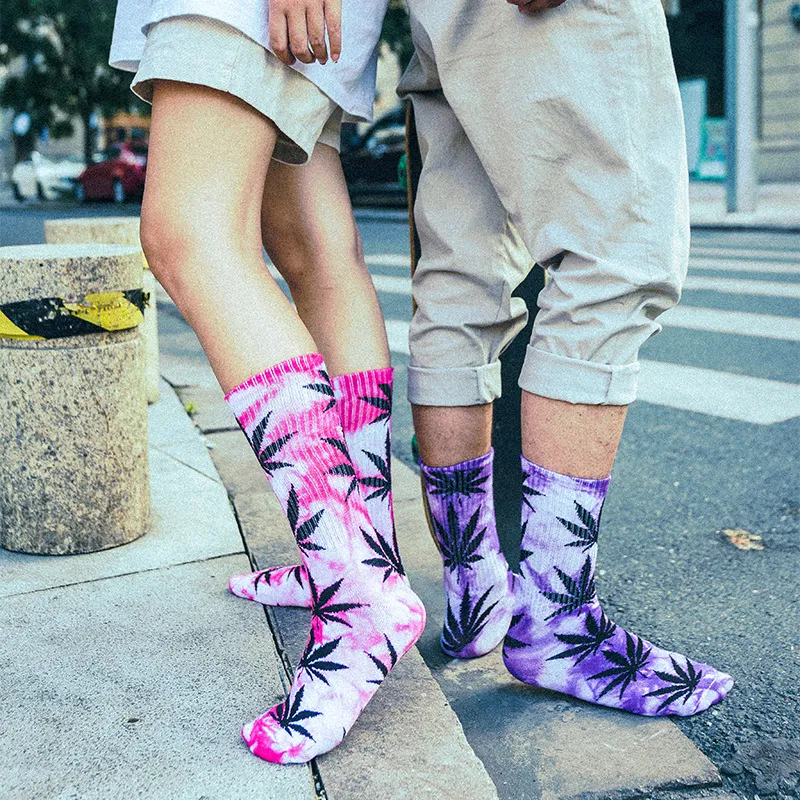 Xianghui Tie Dye Socks Novelty Maple Leaf Crew Men Weed Socks
