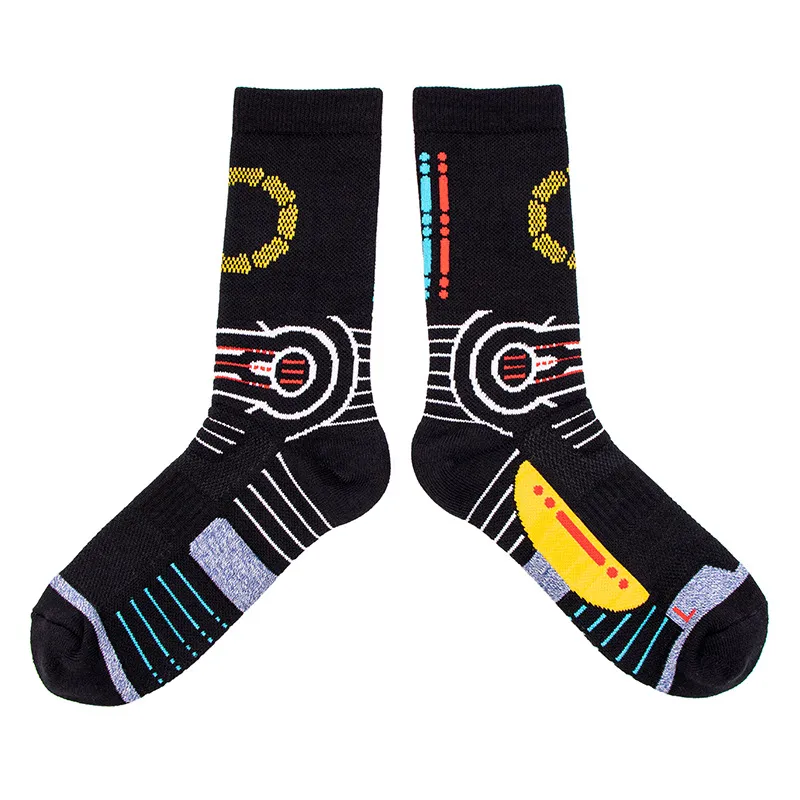 Xianghui Fashion Crew Breathable Thick Terry Basketball High Quality Men Sport Socks