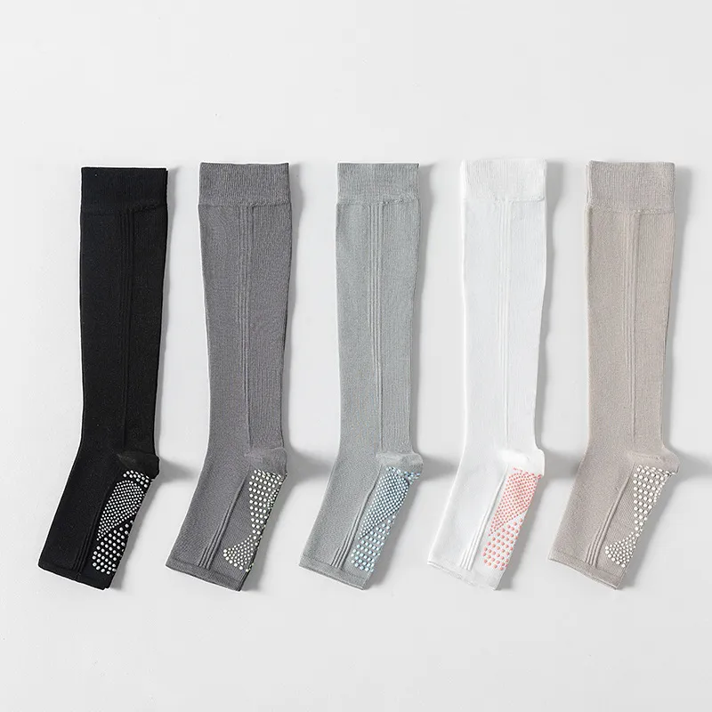 Xianghui Leaky Toe Craft Sock Body Micro Pressure Wrap Strong Silicone Anti-Slip Indoor Yoga Socks