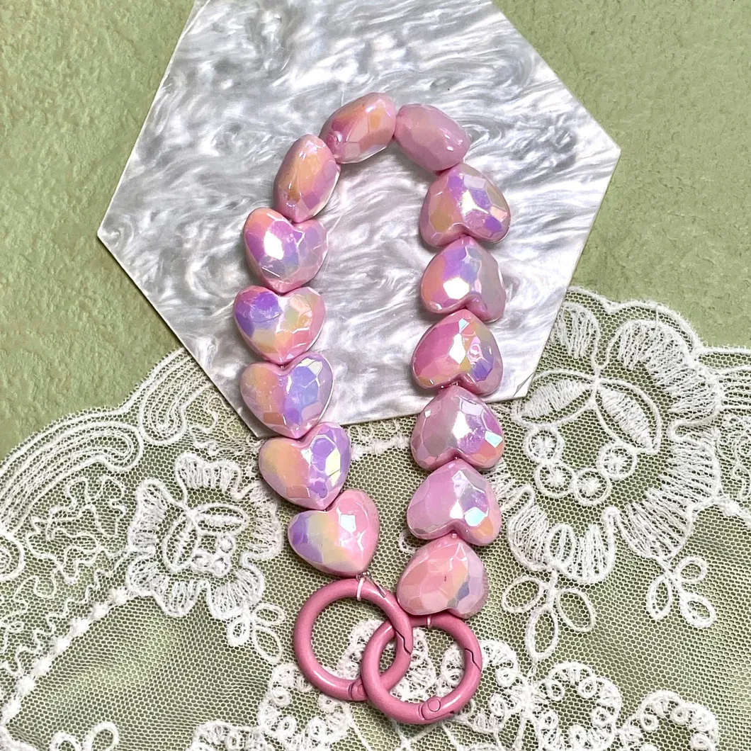 Xianghui Fashion Beautiful Shine Custom Heart Design Colorful Love Bracelet Acrylic Keychain