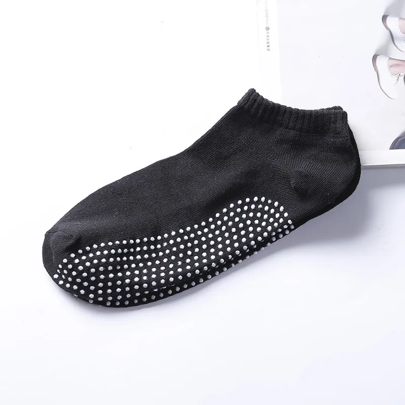 Xianghui Polyester Cotton Non-Slip Sports Yoga Low Cut Socks for Men