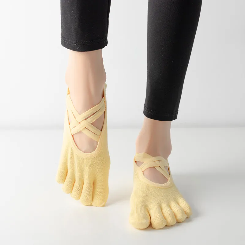 Xianghui fashion Fitness Non Slip Women Breathable Toe Peep-Toe Yoga Sport Socks