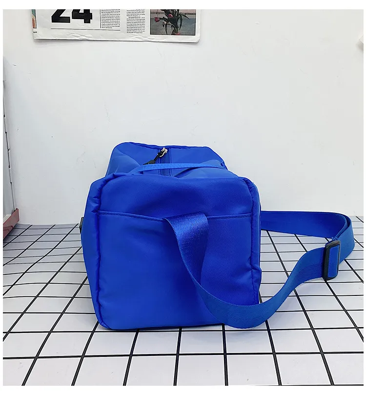 Xianghui New Simple Candy Color Fashion Sports Fitness Bag Leisure Messenger Bag