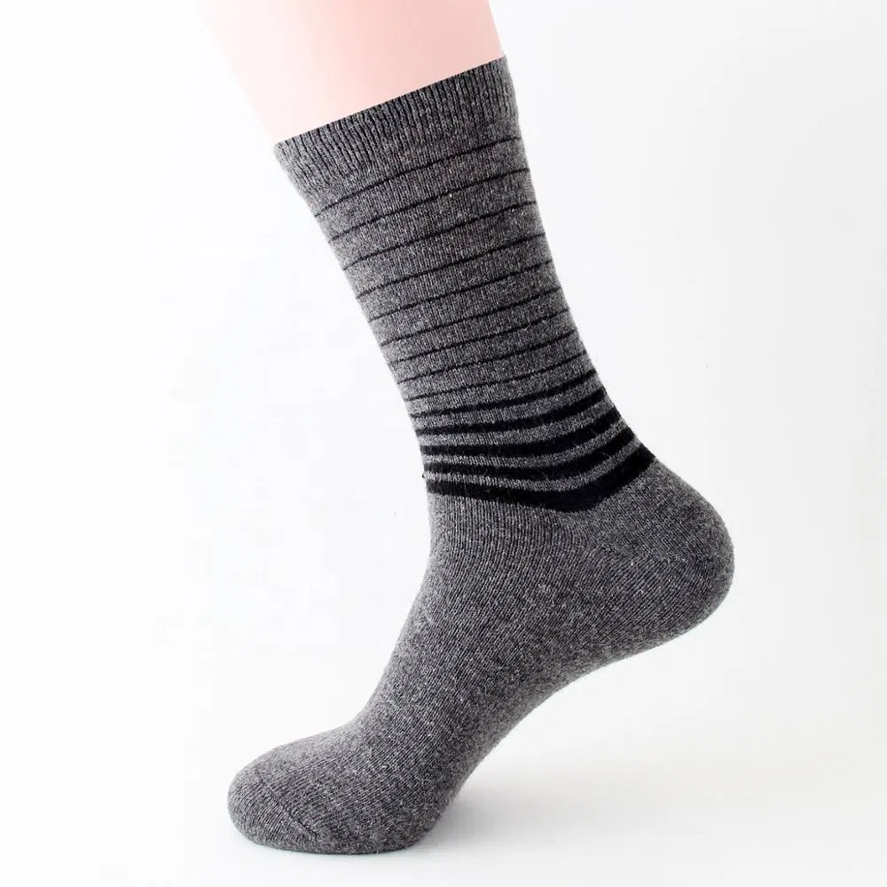 Xianghui Sport Socks Middle Tube Basketball Letter Running Outdoor Socks