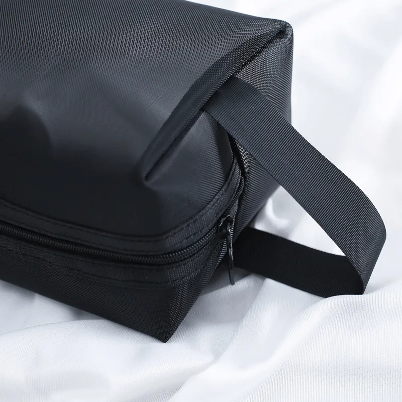 Xianghui Custom Makeup Bag Portable PVC Waterproof Toiletry Pouch Travel Make up Bag Cosmetic Bag