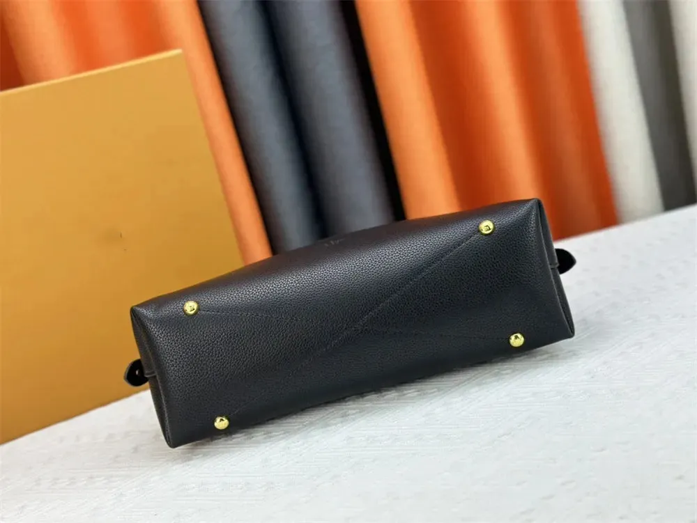 Xianghui Fashion Designer Women′ S Handbag Shoulder Crossbody Hand Bag Shell Bag