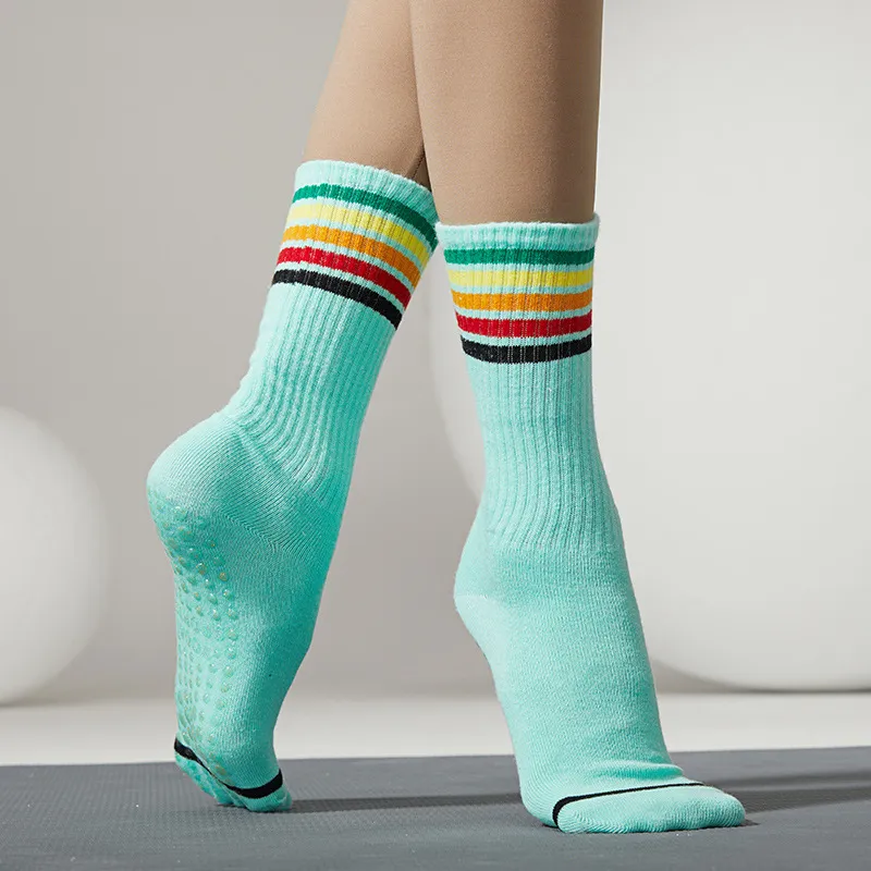 Xianghui Striped Yoga Non-Slip Professional Female Wholesale Pilates Sports Socks