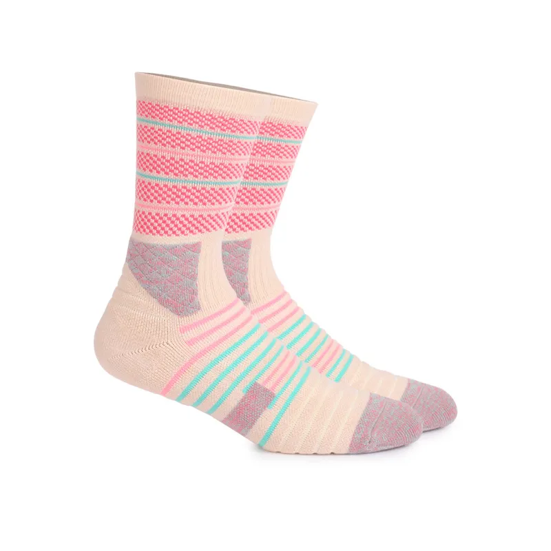 Xianghui Terry High Quality Cotton Athletic Running Basketball Sport Crew Men Socks