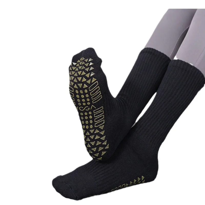 Xianghui Custom Logo Floor Over-The-Calf Sockings Thick Non-Slip Cotton Yoga Sport Socks
