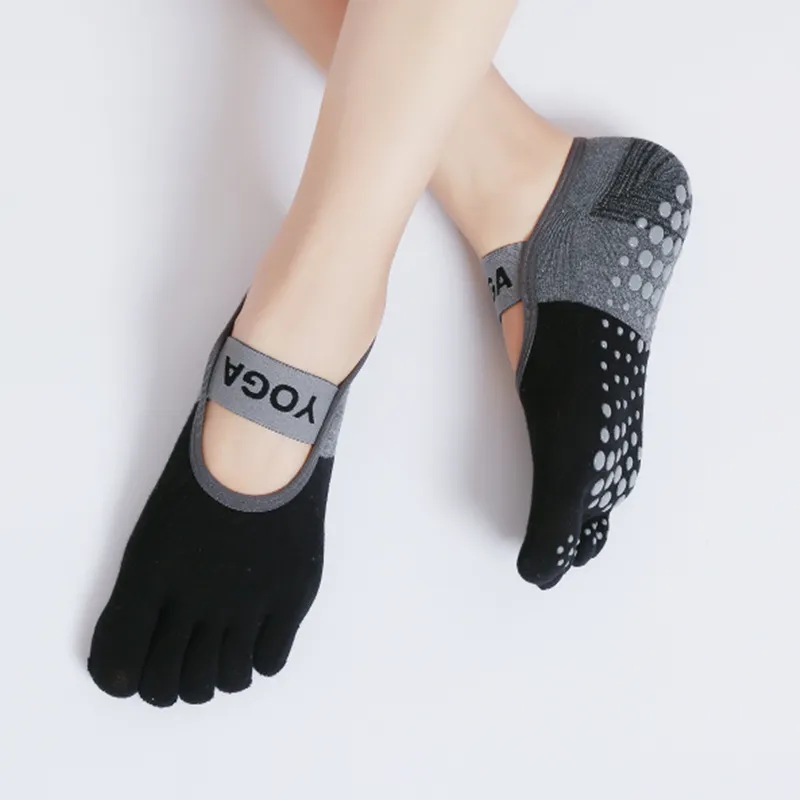 Xianghui High Quality Pilates Women′ S Anti-Slip Color-Matching Toe Sports Yoga Socks