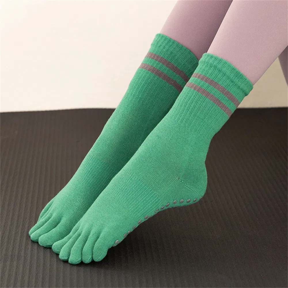 Xianghui Pilates Professional Cotton Women Non -Slip Silicone Toe Yoga Sports Socks