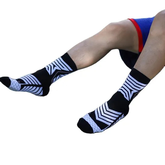 Xianghui Crew Custom Logo Sports Elite Soccer Designer Cotton Socks
