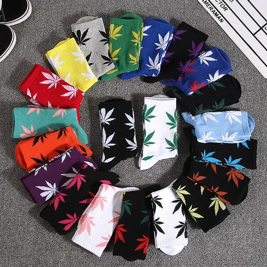 Xianghui Unisex Weed Leaf Printed Cotton Logo Luxury Custom Crew Socks